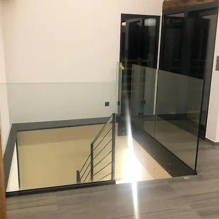 Apartment Grand Avec Terrasse A Chez-les-reuses