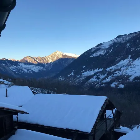 Apartment Grand Avec Terrasse A Chez-les-reuses Orsieres