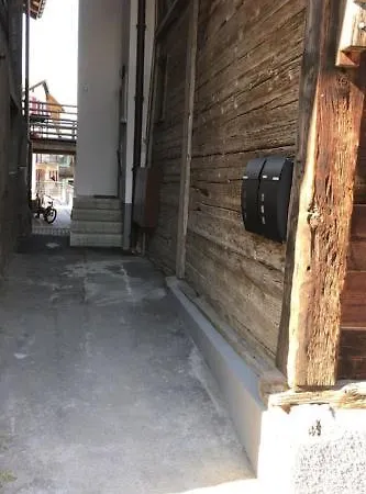 Grand Avec Terrasse A Chez-les-reuses *