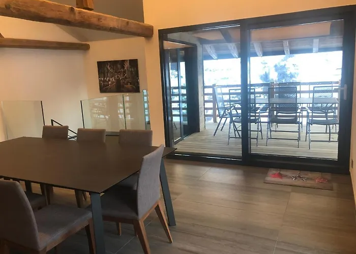 Grand Avec Terrasse à Chez-les-reuses Appartamento Orsières