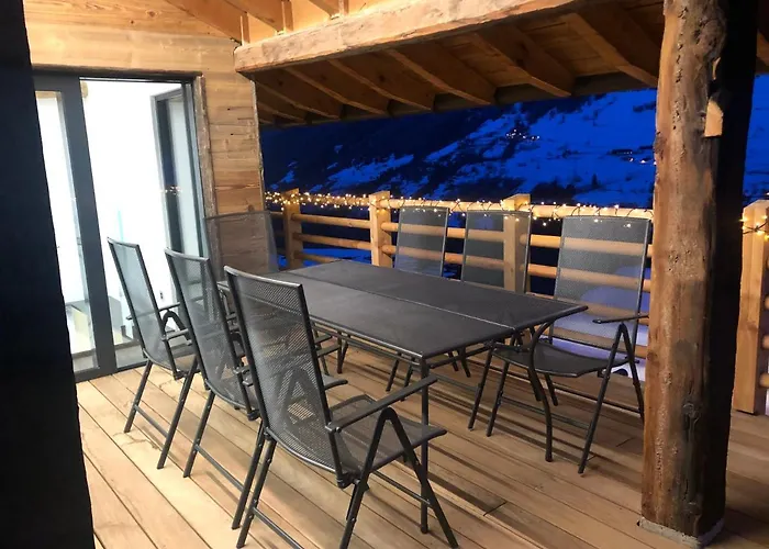Grand Avec Terrasse à Chez-les-reuses Appartamento *