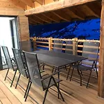 Grand Avec Terrasse A Chez-les-reuses Daire *