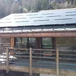 Grand Avec Terrasse A Chez-les-reuses Daire